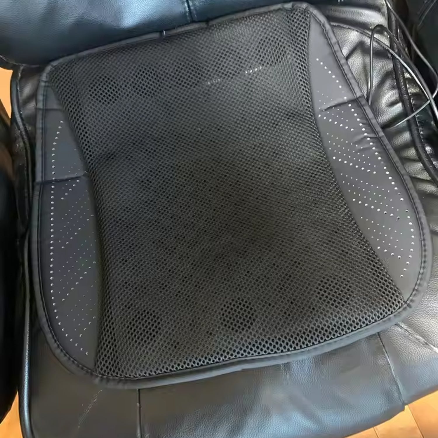 CoolWari Car Cooling Seat Cushion with 8 Built-In Fans